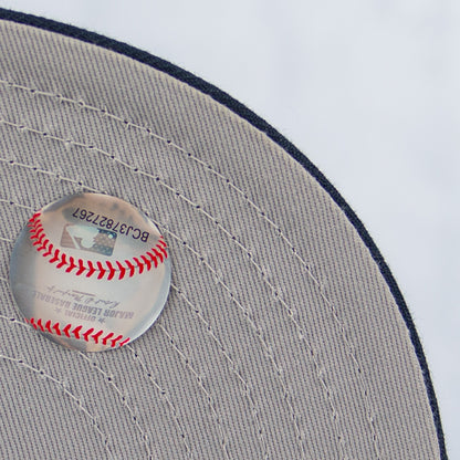 New Era “Pluto” Seattle Mariners Fitted Hat image 3