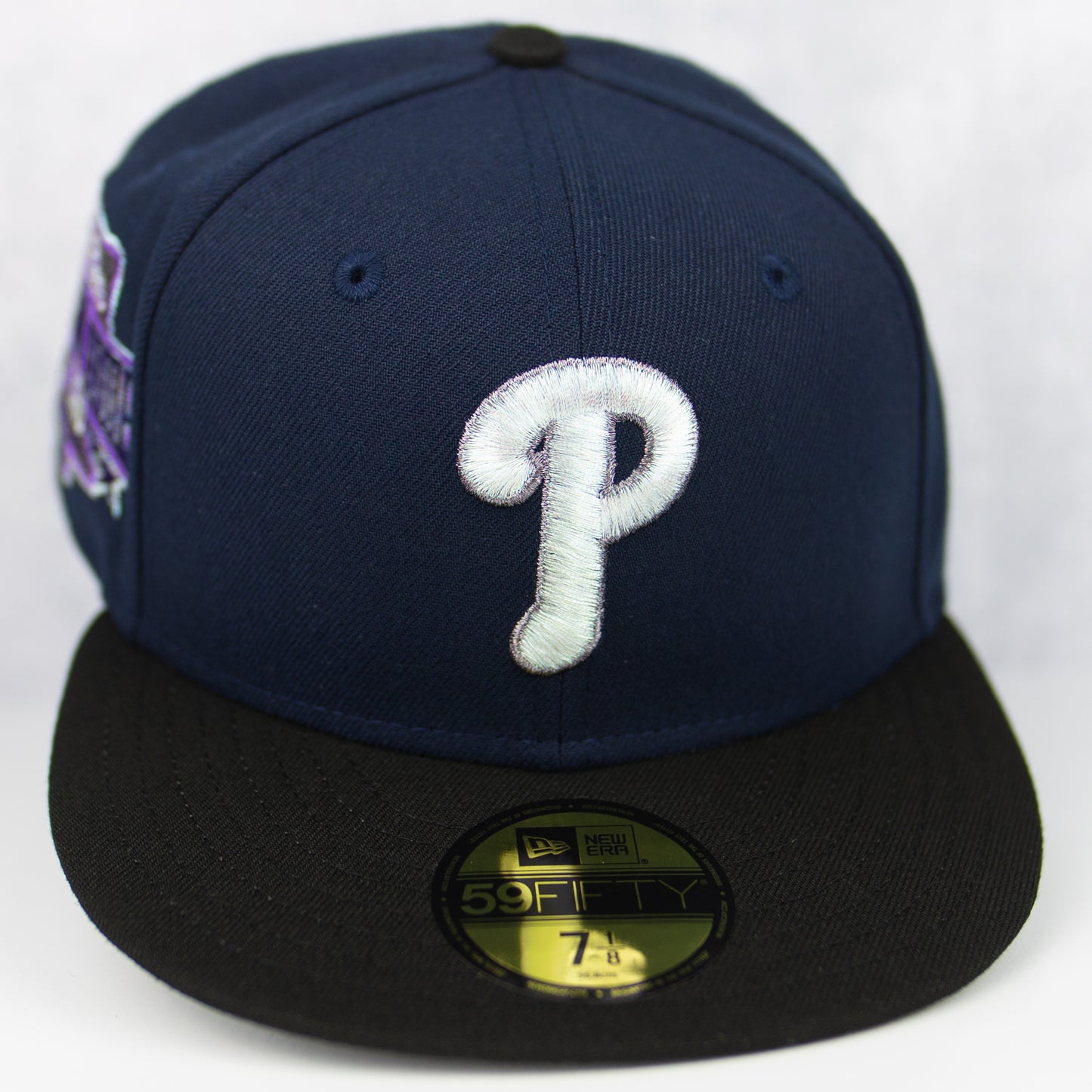 New Era “Wavy Navy” Philadelphia Phillies Fitted Hat