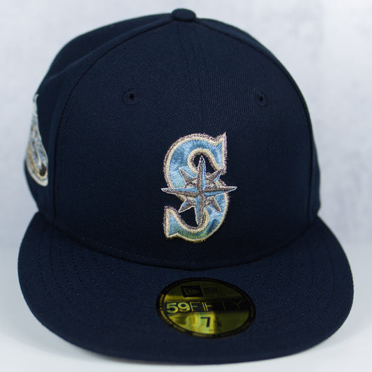 New Era “Pluto” Seattle Mariners Fitted Hat image 0