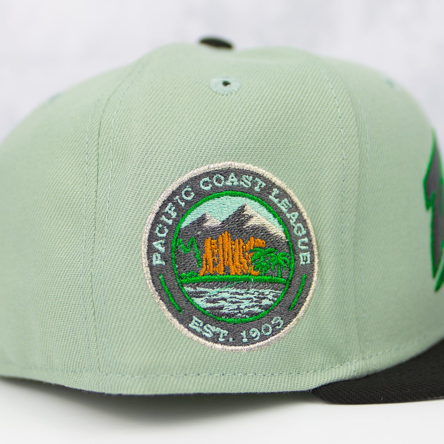 New Era “Minty” Edmonton Trappers Fitted Hat