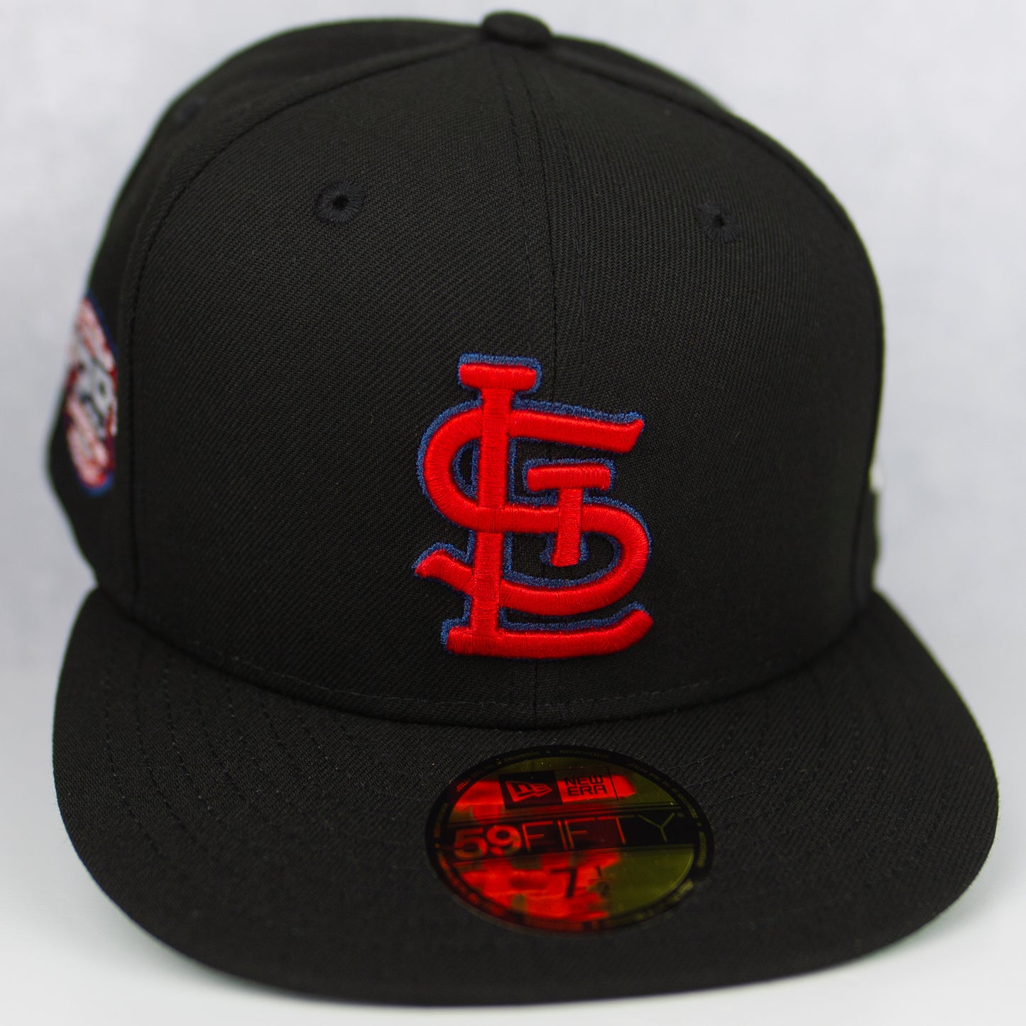 New Era “Blackout” St.Louis Cardinals Fitted Hat