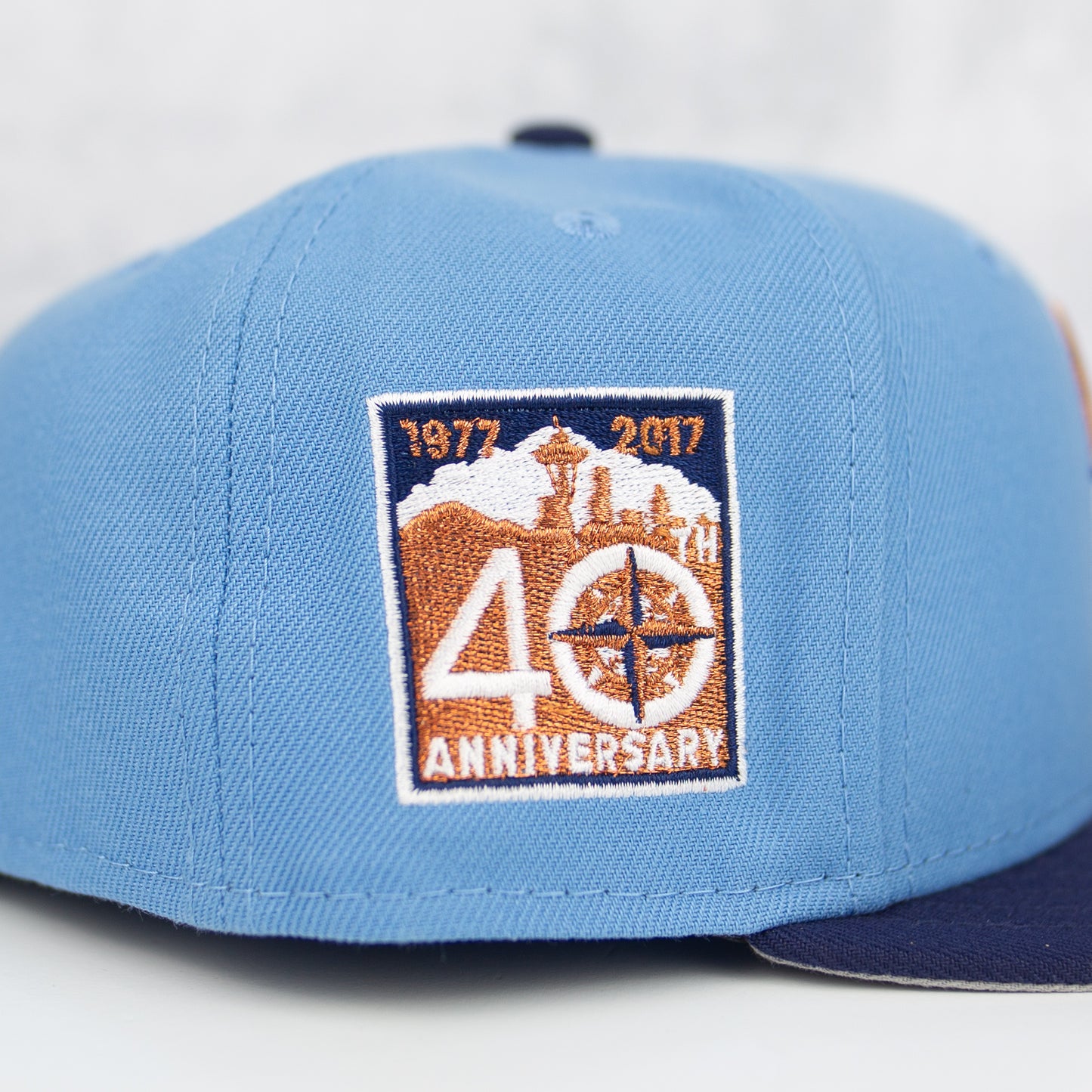 New Era “Ice Capz” Seattle Mariners Fitted Hat