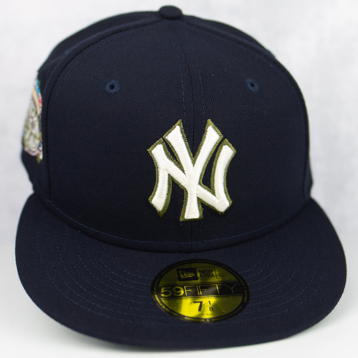 New Era “Flower Power” New York Yankees Fitted Hat