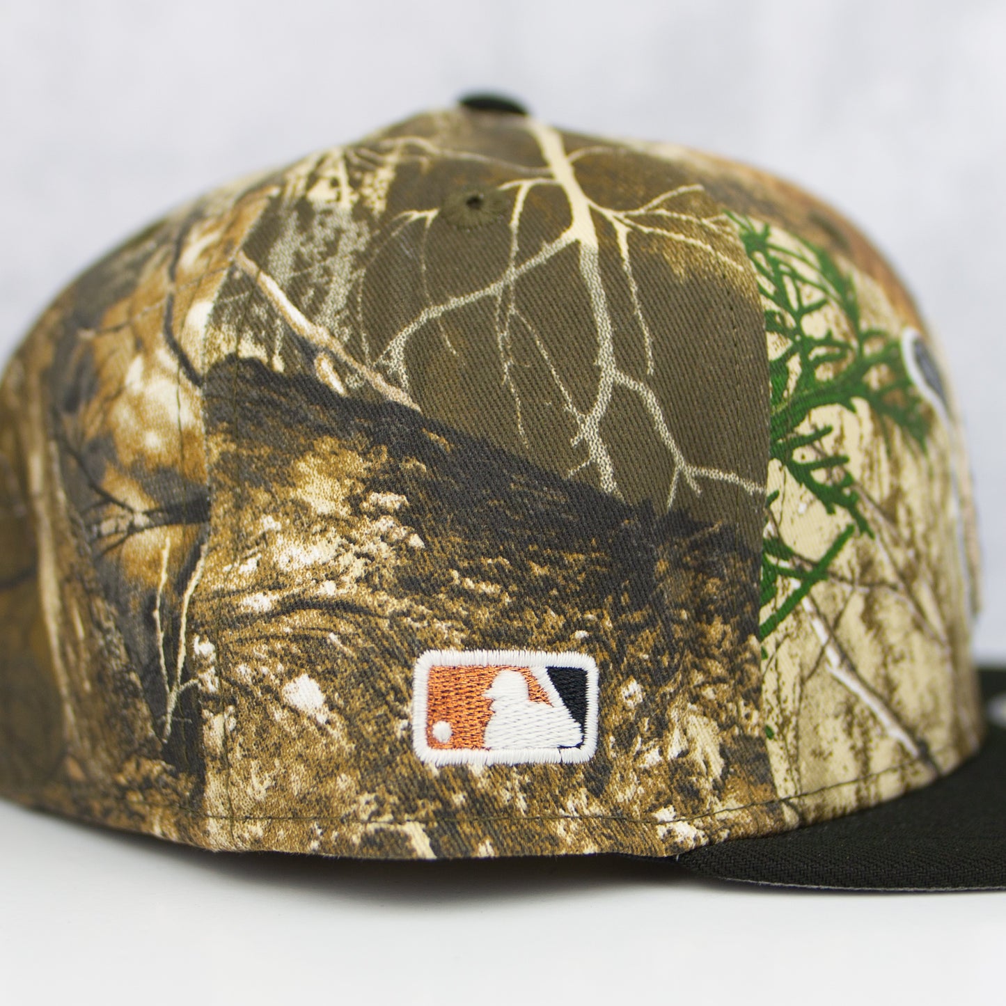 New Era “Realtree” Pittsburgh Pirates Fitted Hat