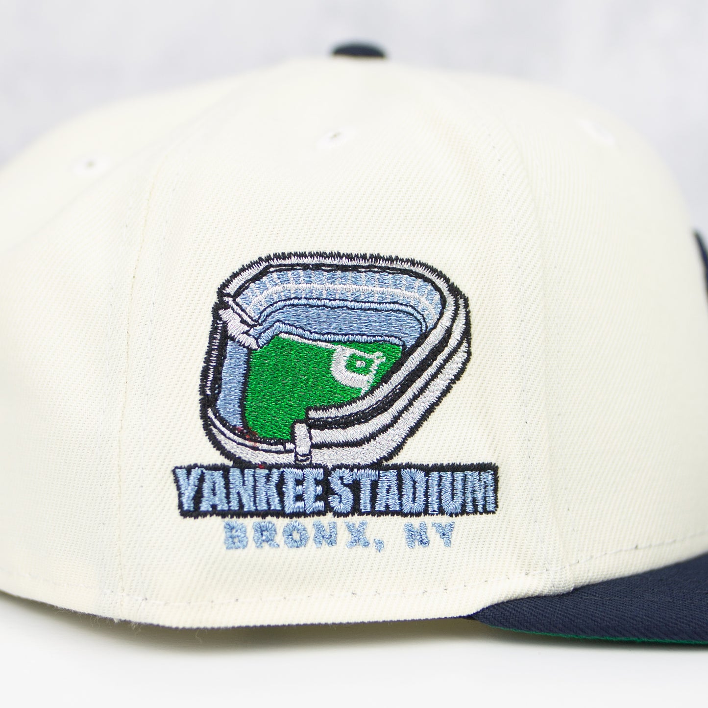 New Era “Snow Dome” New York Yankees Fitted Hat