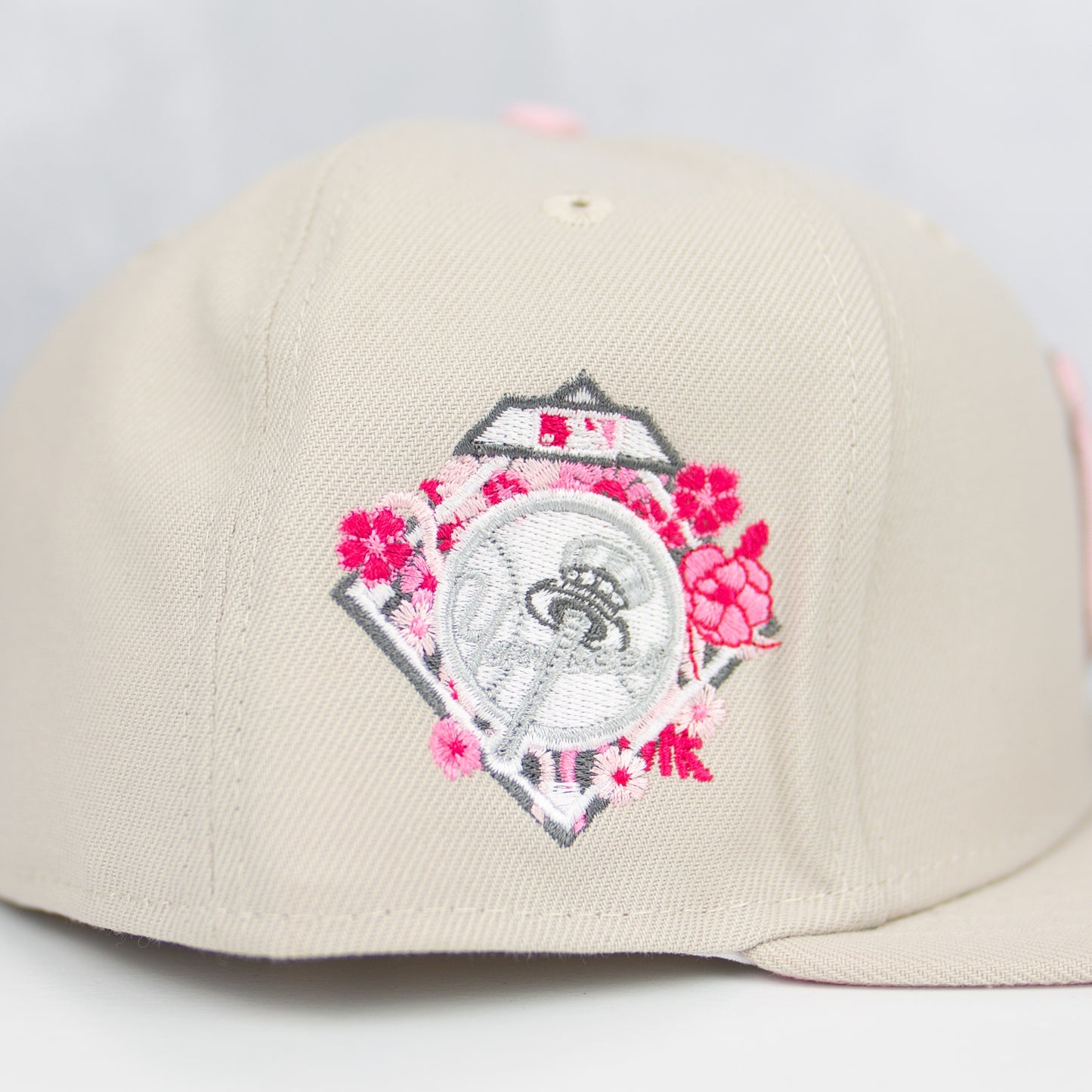 New Era “Cherry Blossom” New York Yankees Fitted Hat