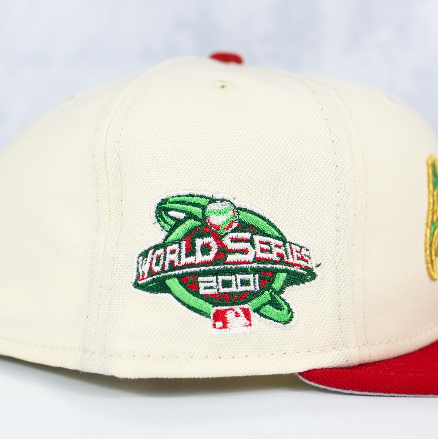 New Era “Christmas Spirit” Arizona Diamondbacks Fitted Hat image 1