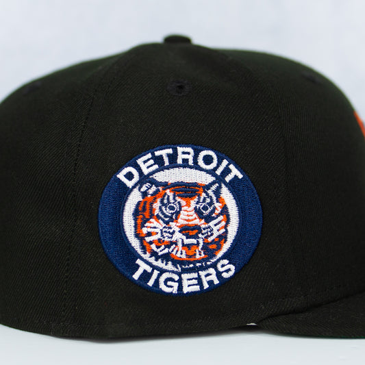 New Era “Blackout” Detroit Tigers Fitted Hat image 1