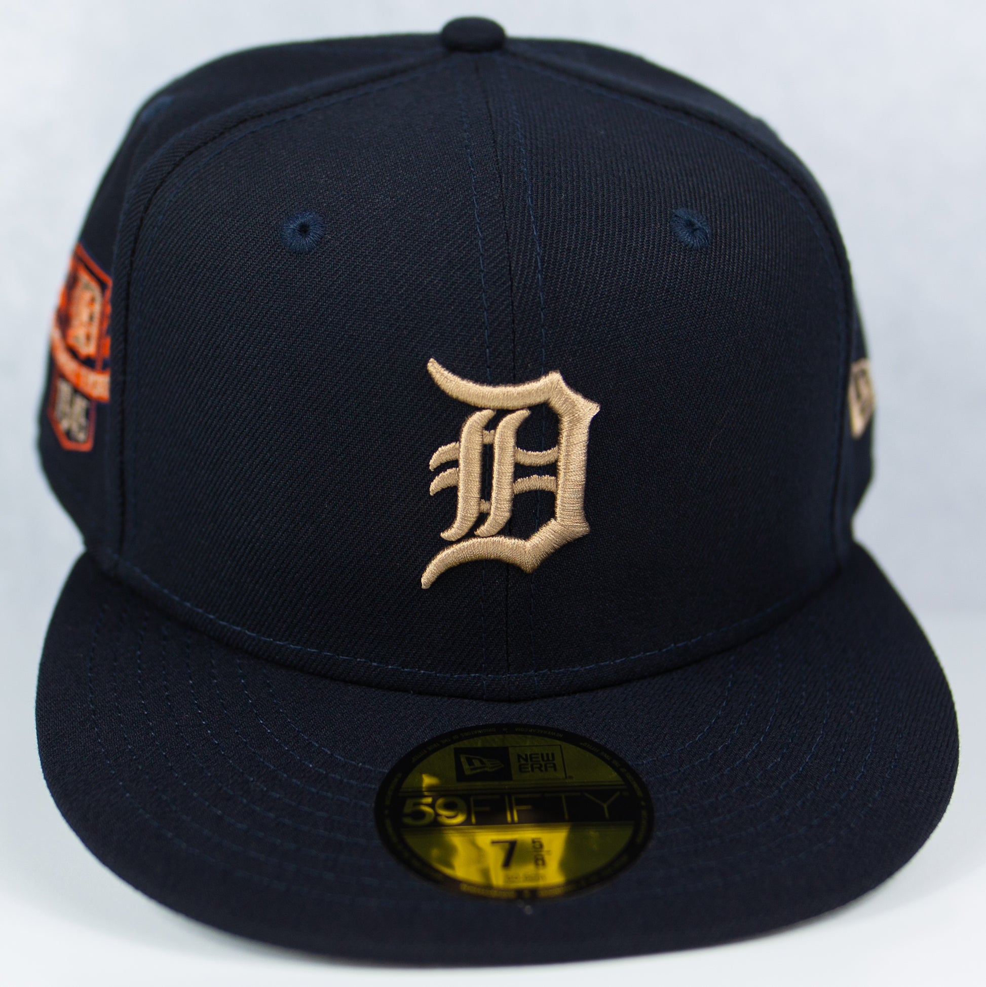 New Era “Gold Leaf” Detroit Tigers Fitted Hat image 0